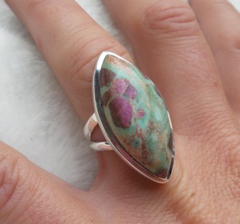 Zilveren ring met marquise Robijn in Fuchsiet maat 16.5 mm
